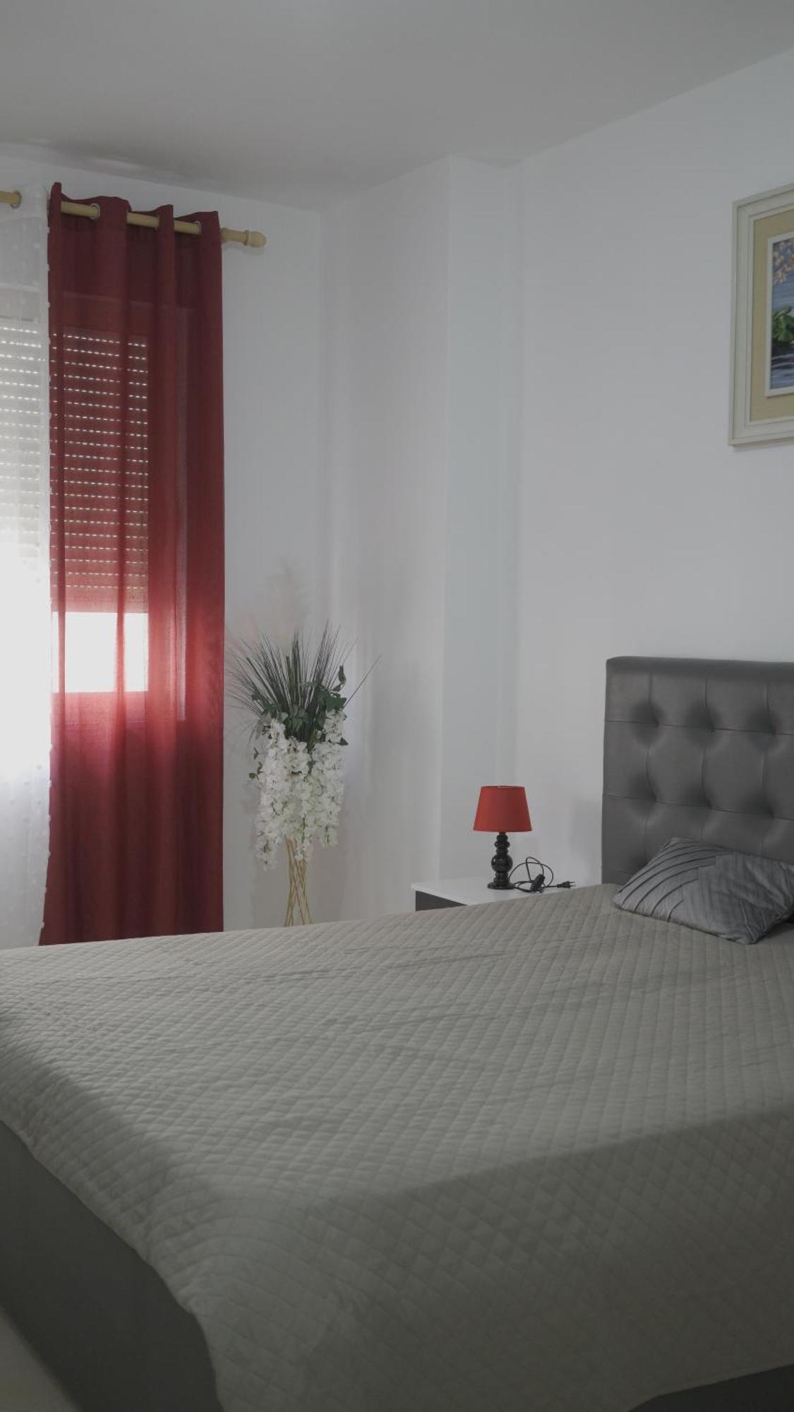 Ohana Apartments Дуррес Екстер'єр фото